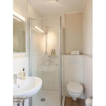 Duenenhuus West Modern Retreat בית נופש *