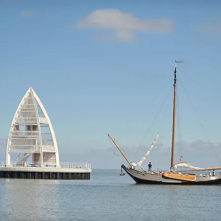 بيت للعطل Duenenhuus West Modern Retreat